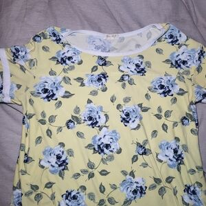Ultra Flirt Yellow and Blue Floral Short Sleeve Top